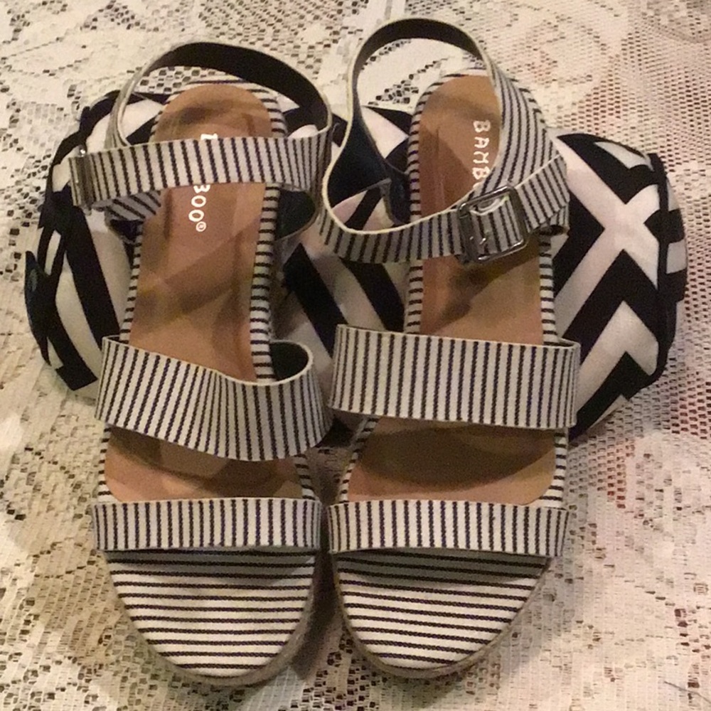 COPY - Sz.10 Bamboo “Infinity” NAVY Stripe Platform